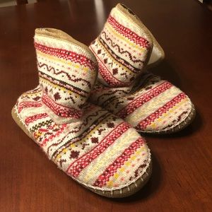 American Eagle Slippers